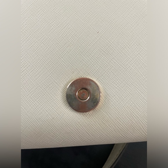 Tory Burch Crossover Bag - Picture 4 of 12